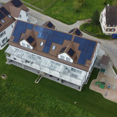 Mehrfamilienhaus Zihlschlacht Mehrfamilienhaus Zihlschlacht 27.300 kWp