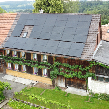 Einfamilienhaus Hosenruck Einfamilienhaus Hosenruck 17.200 kWp