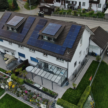 Sanierung Zweifamilienhaus Kümmertshausen 22.770 kWp